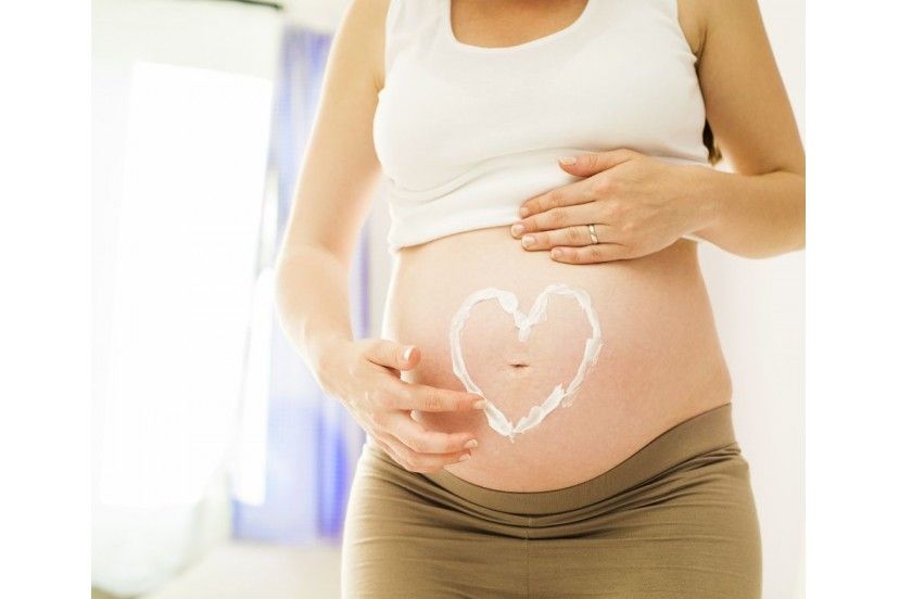 Les meilleurs produits hydratants pour la peau des femmes enceintes: avis et recommandations